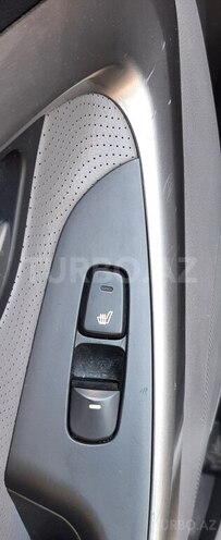 Hyundai Elantra-14