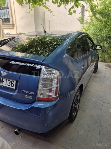 Toyota Prius-3