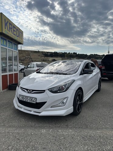 Hyundai Elantra-6