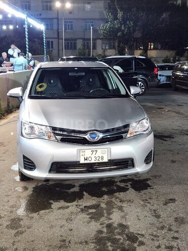 Toyota Corolla Fielder-2