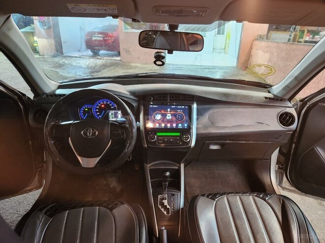 Toyota Corolla Fielder-7