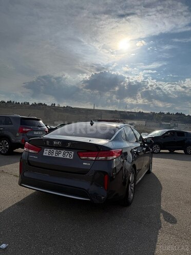 Kia Optima-5