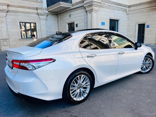 Toyota Camry-7