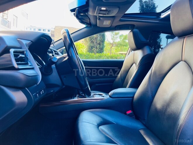 Toyota Camry-21