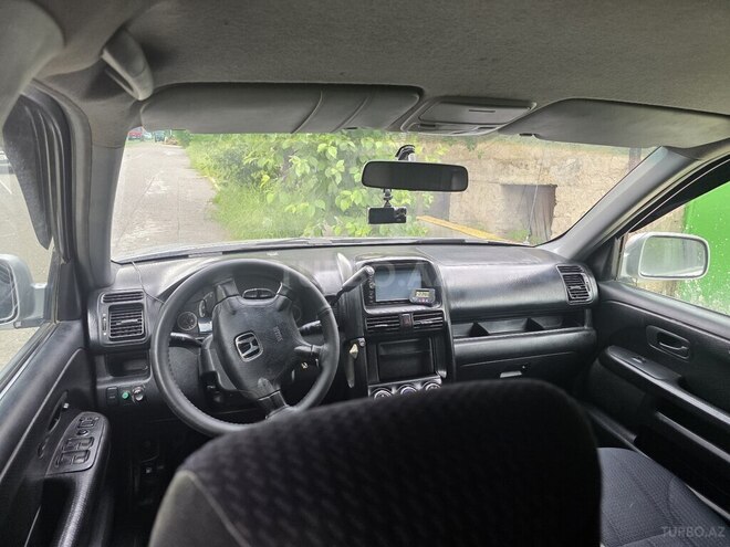 Honda CR-V-8