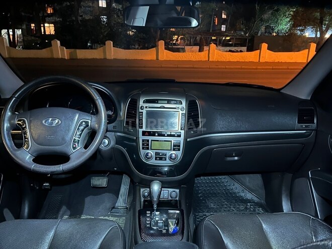 Hyundai Santa Fe-4