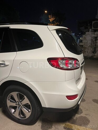 Hyundai Santa Fe-3