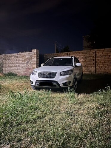 Hyundai Santa Fe-1