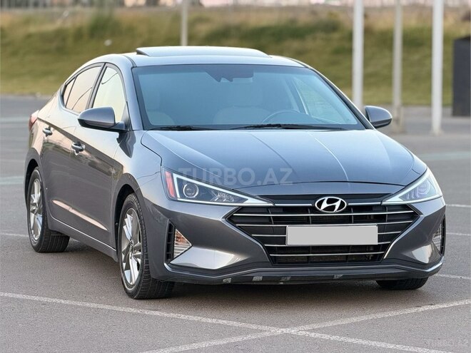 Hyundai Elantra-2