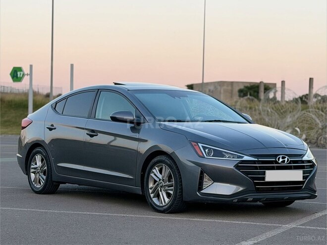Hyundai Elantra-6