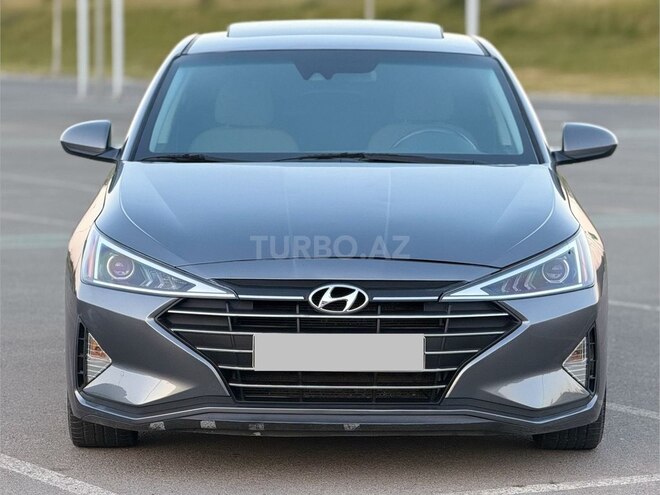 Hyundai Elantra-8