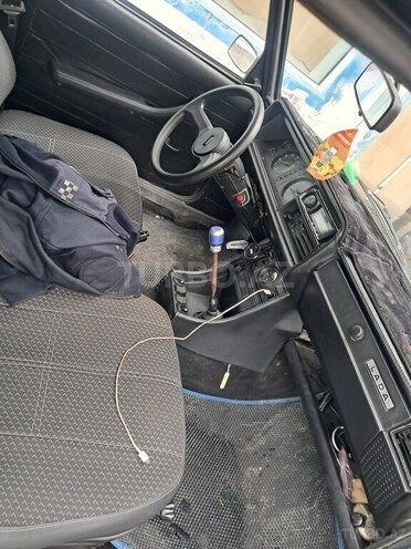 LADA (VAZ) 2107-2
