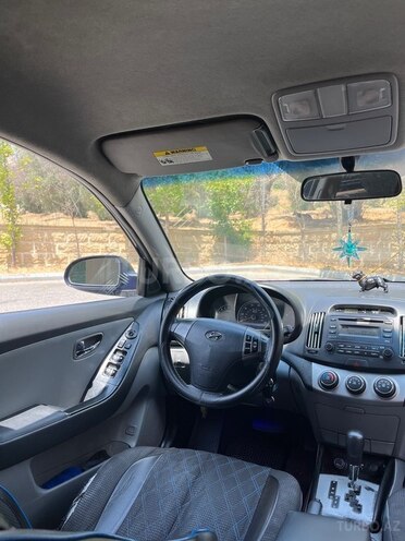 Hyundai Elantra-5