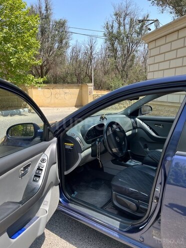 Hyundai Elantra-6