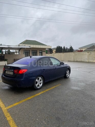 Hyundai Elantra-3
