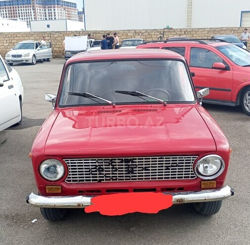 LADA (VAZ) 21011-1