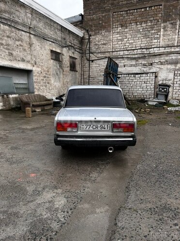 LADA (VAZ) 2107-2