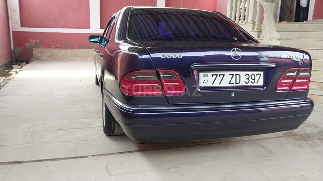 Mercedes E 200-6