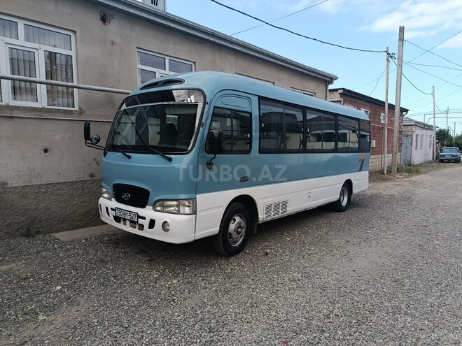 Hyundai County-4