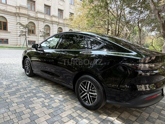 BYD Seal 05-12