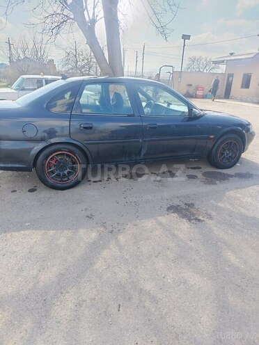 Opel Vectra-5