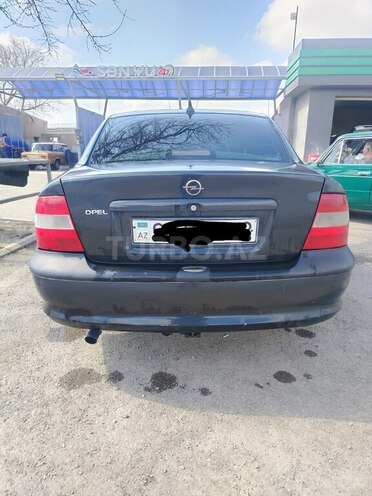 Opel Vectra-2