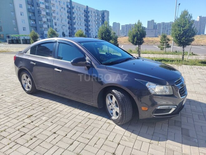 Chevrolet Cruze-13