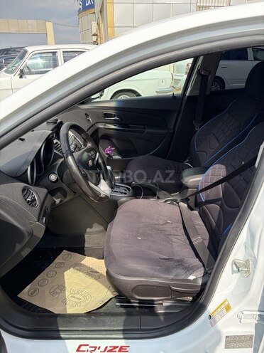 Chevrolet Cruze-8