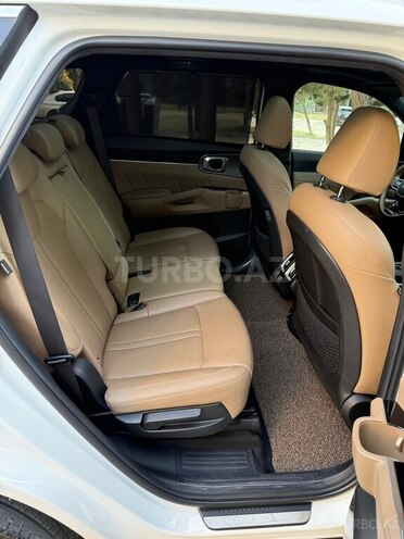 Kia Sorento-13