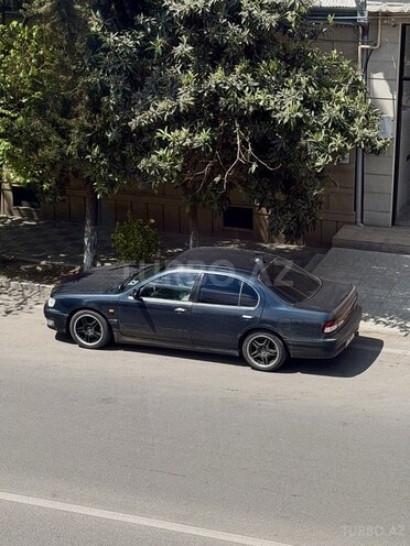 Nissan Maxima-5