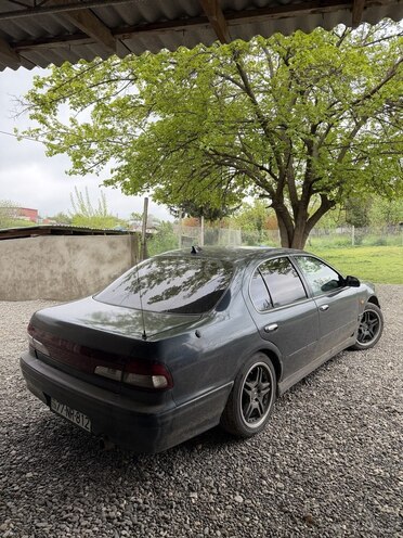 Nissan Maxima-6