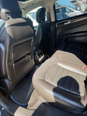 Ford Fusion (North America)-15