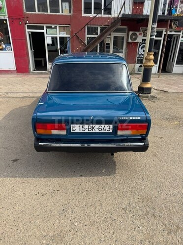 LADA (VAZ) 2107-2