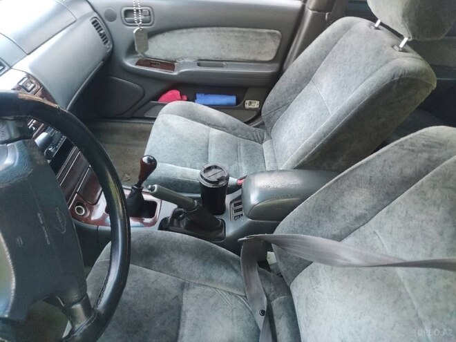 Nissan Maxima-8