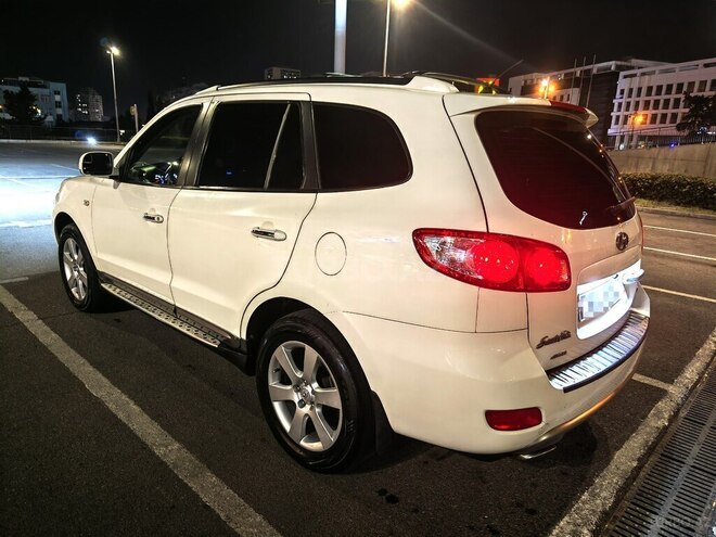 Hyundai Santa Fe-4