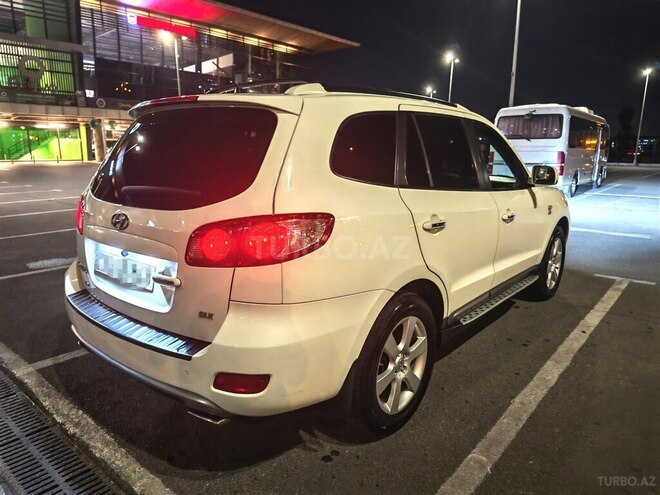 Hyundai Santa Fe-5