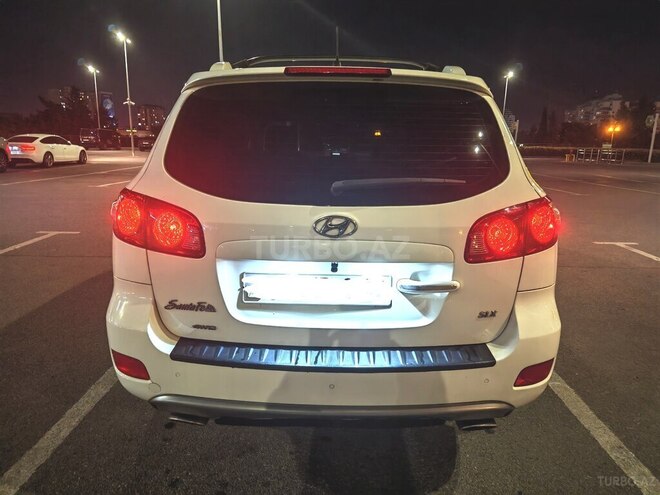 Hyundai Santa Fe-6