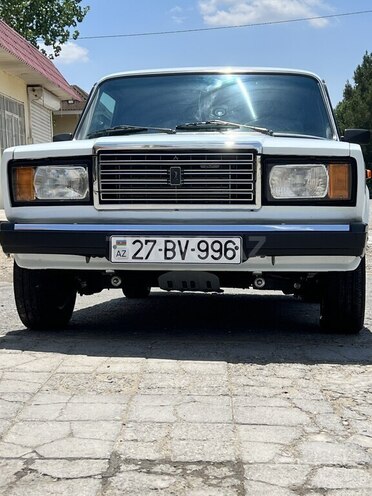 LADA (VAZ) 2107-2