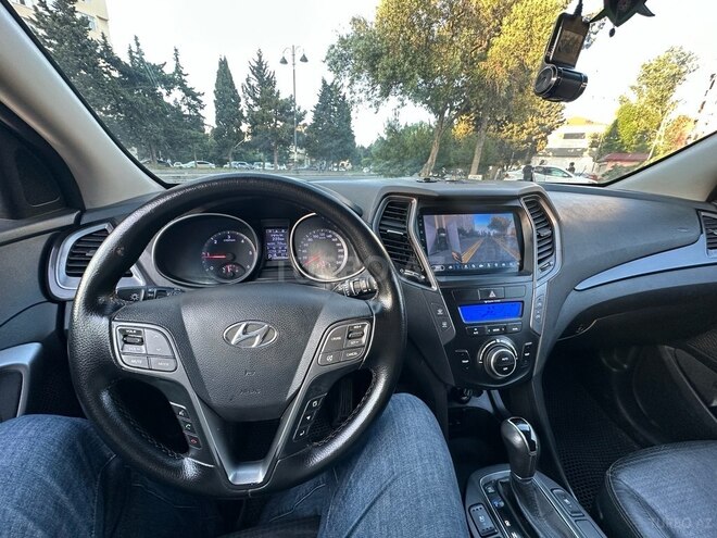 Hyundai Santa Fe-9