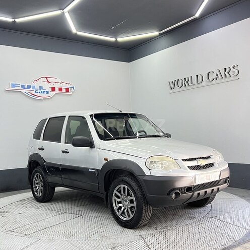 Chevrolet Niva-2