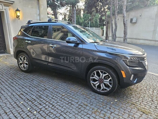 Kia Seltos-7