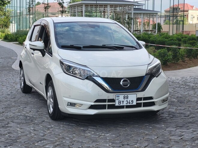 Nissan Note-5