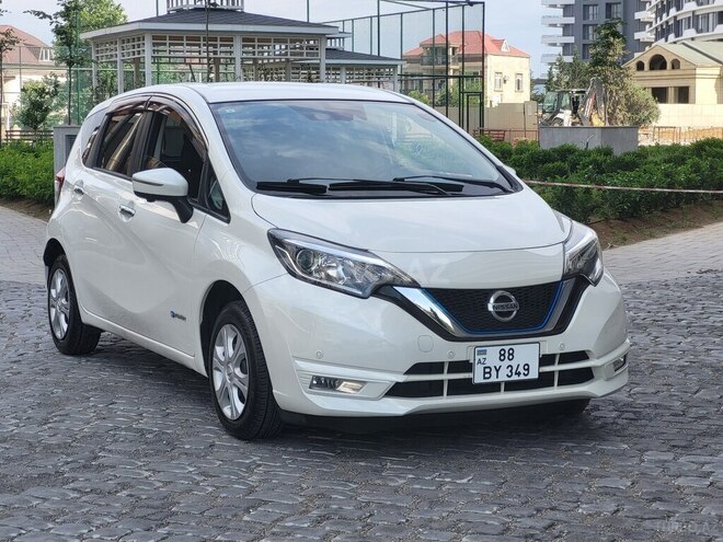 Nissan Note-1