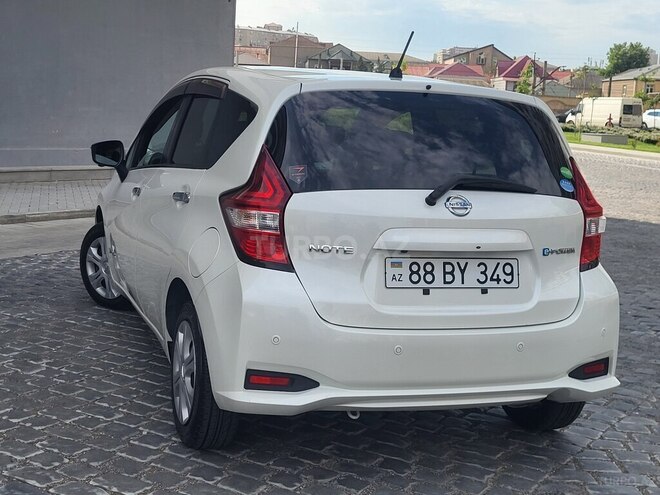 Nissan Note-9