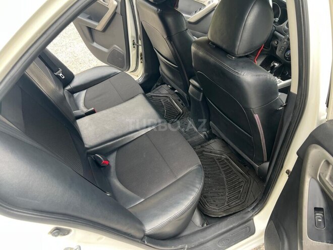 Kia Cerato-8