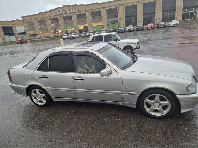 Mercedes C 240-4