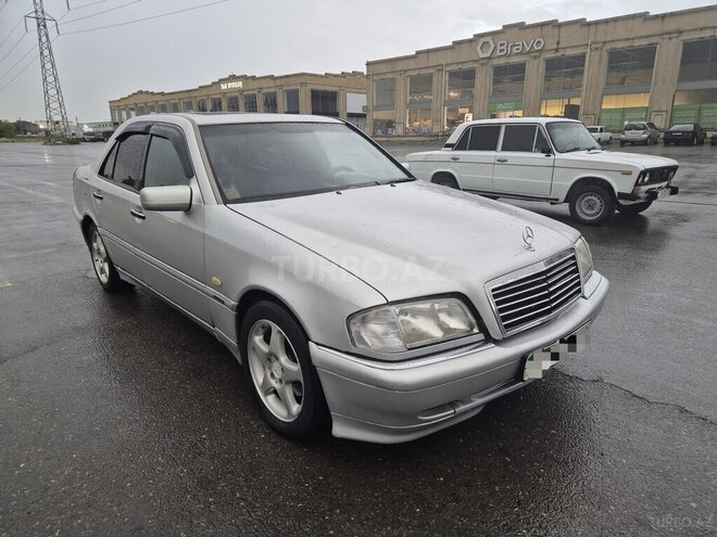 Mercedes C 240-13