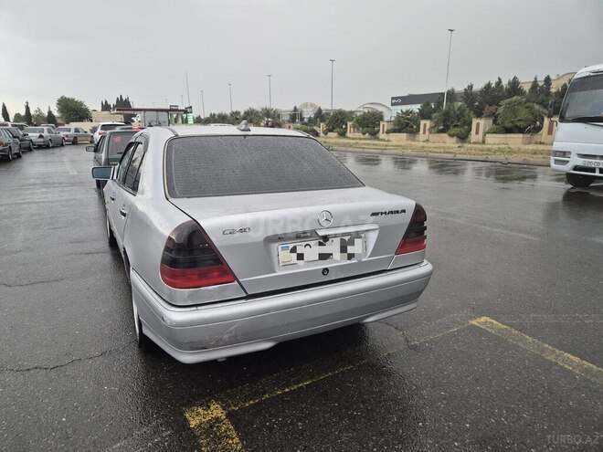 Mercedes C 240-15