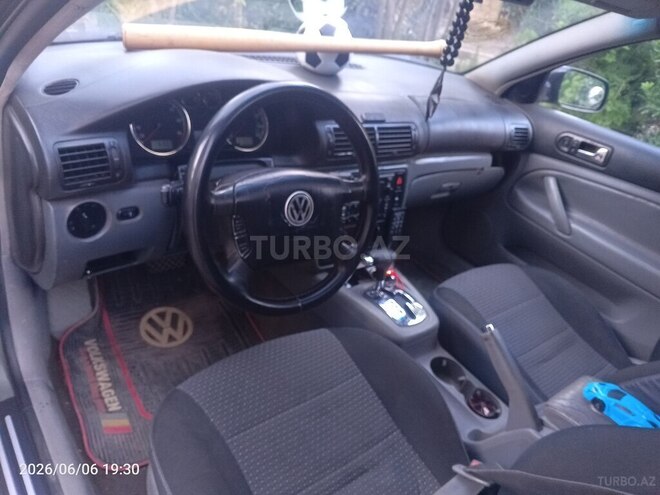 Volkswagen Passat-2