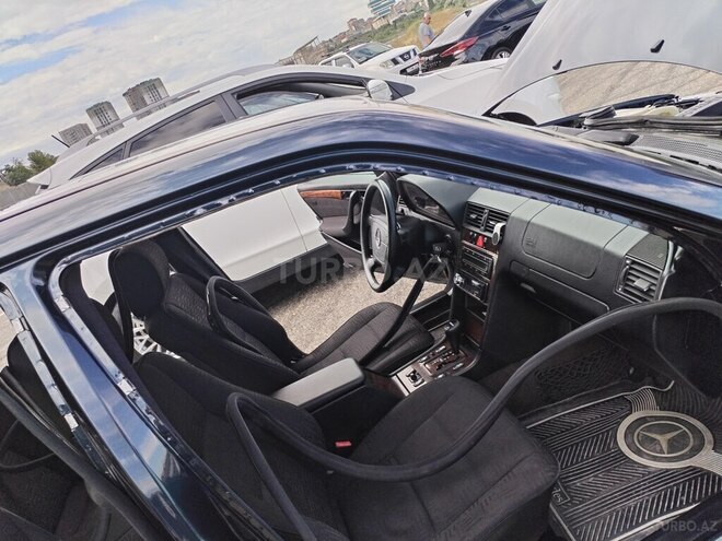 Mercedes C 240-13